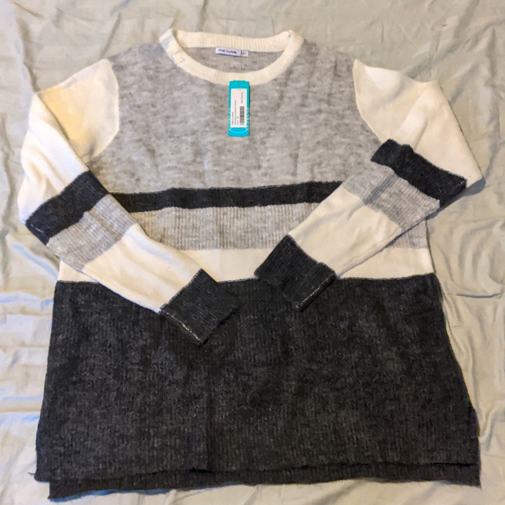 *NWT* Pink Clover striped sweater